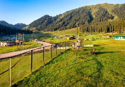 Luxury Srinagar Tour