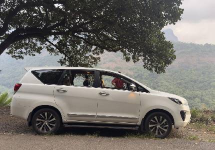 Innova Crysta