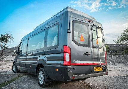 Urbania Traveller
