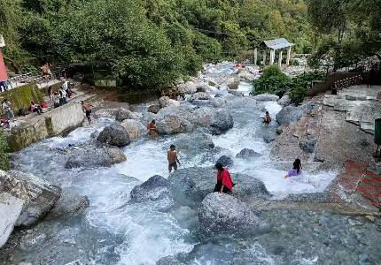 Kashmir with Vaishno Devi Tour